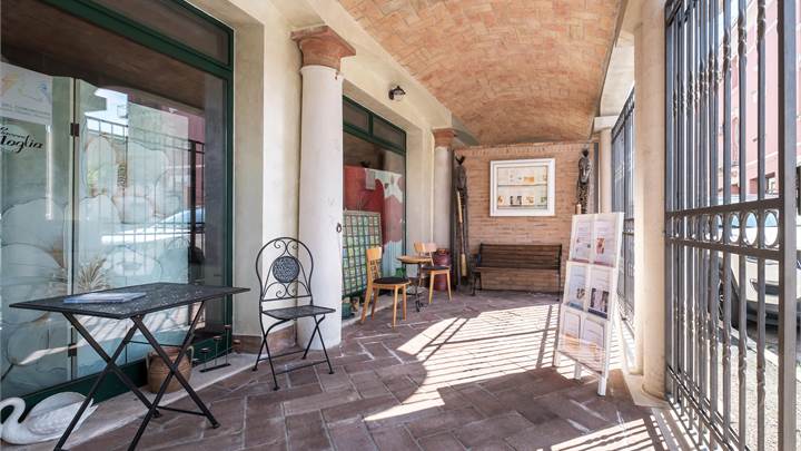 Bureau dans vente à Moglia