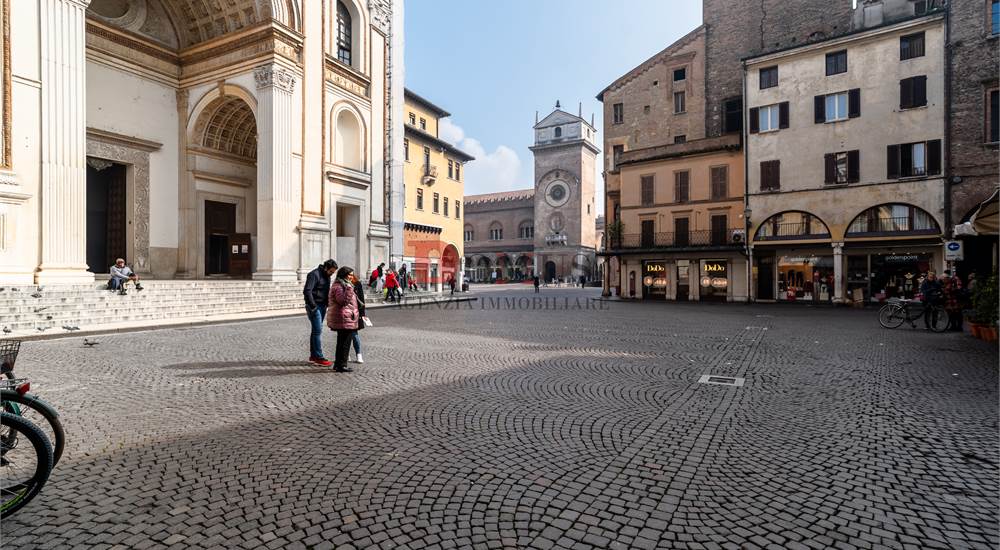 Piazza Mantegna
