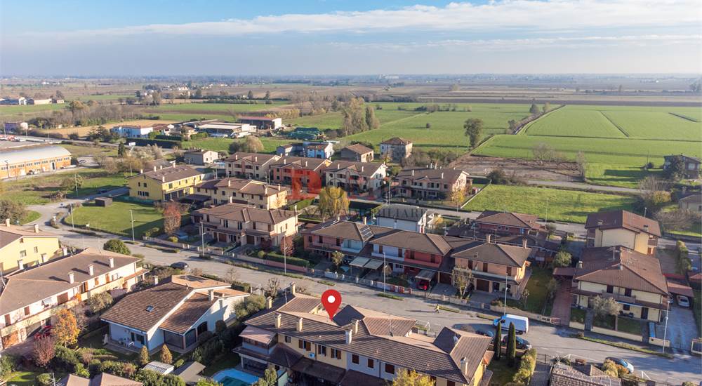 Villetta vista dal drone