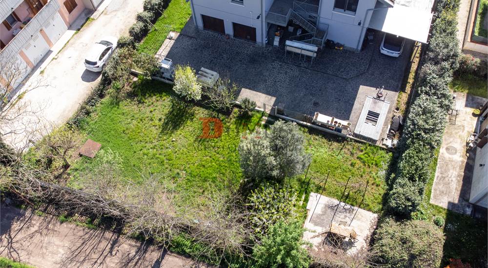 Giardino sul retro dal drone