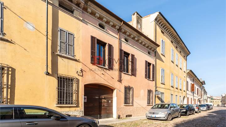 2 bedroom apartment в продажа для Mantova