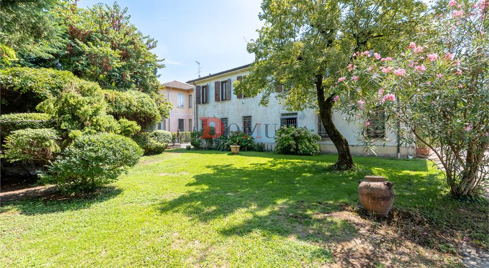 Casa  - fronte