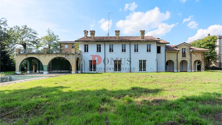 Villa в продажа для Borgo Virgilio