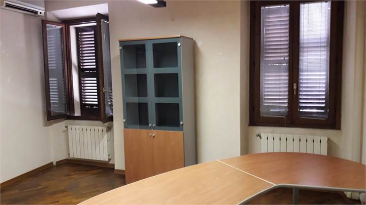 Office в аренда для Mantova