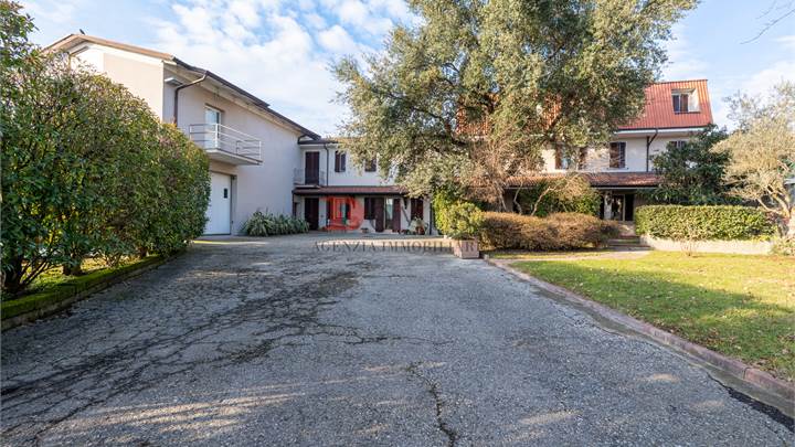 Town House в продажа для Marcaria