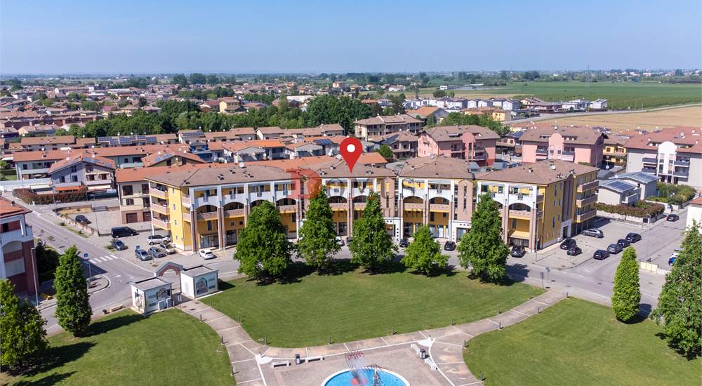 Palazzina e piazza