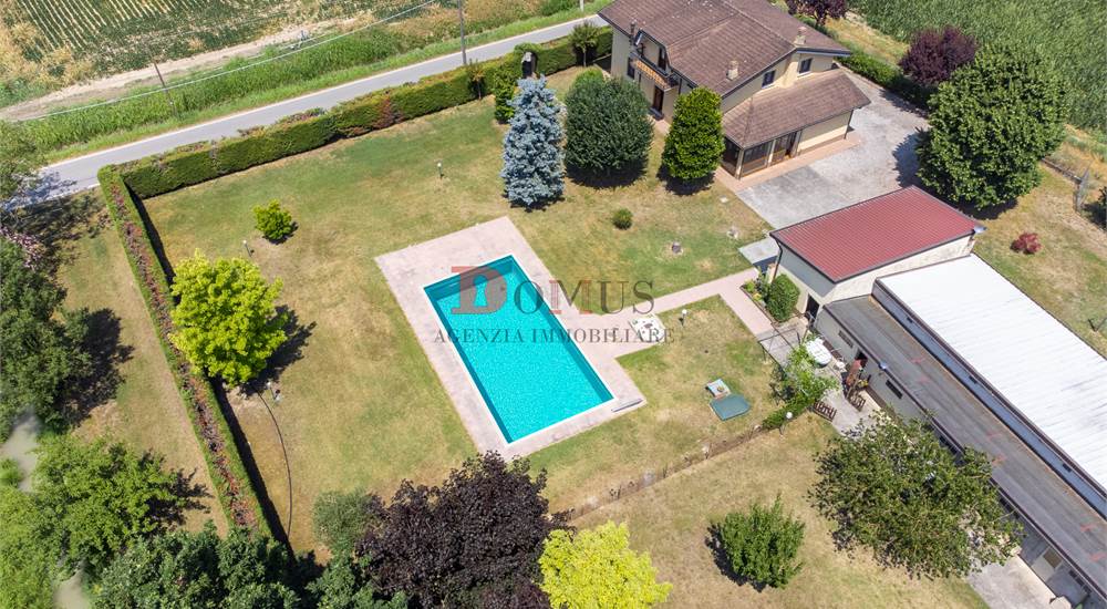 Piscina dal drone
