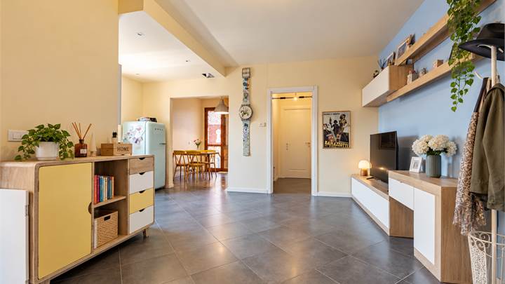3 locales en venta la Borgo Virgilio
