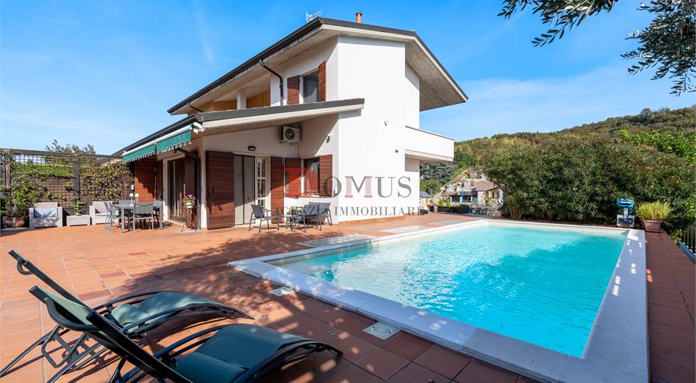 Villetta con piscina