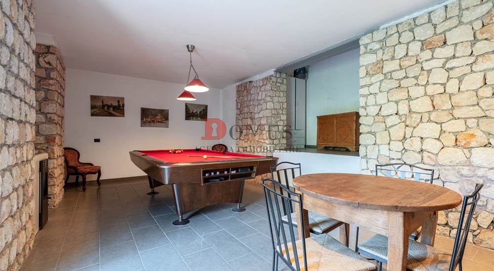 Taverna 2
