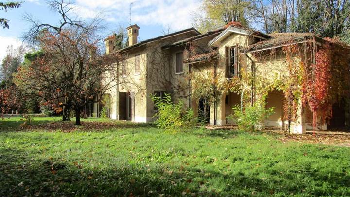 Villa en venta la Borgo Virgilio
